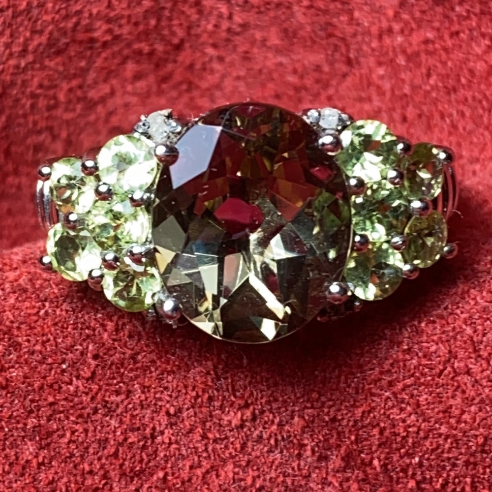 Sterling Silver 925 Ring 8.5 Costume Jewelry